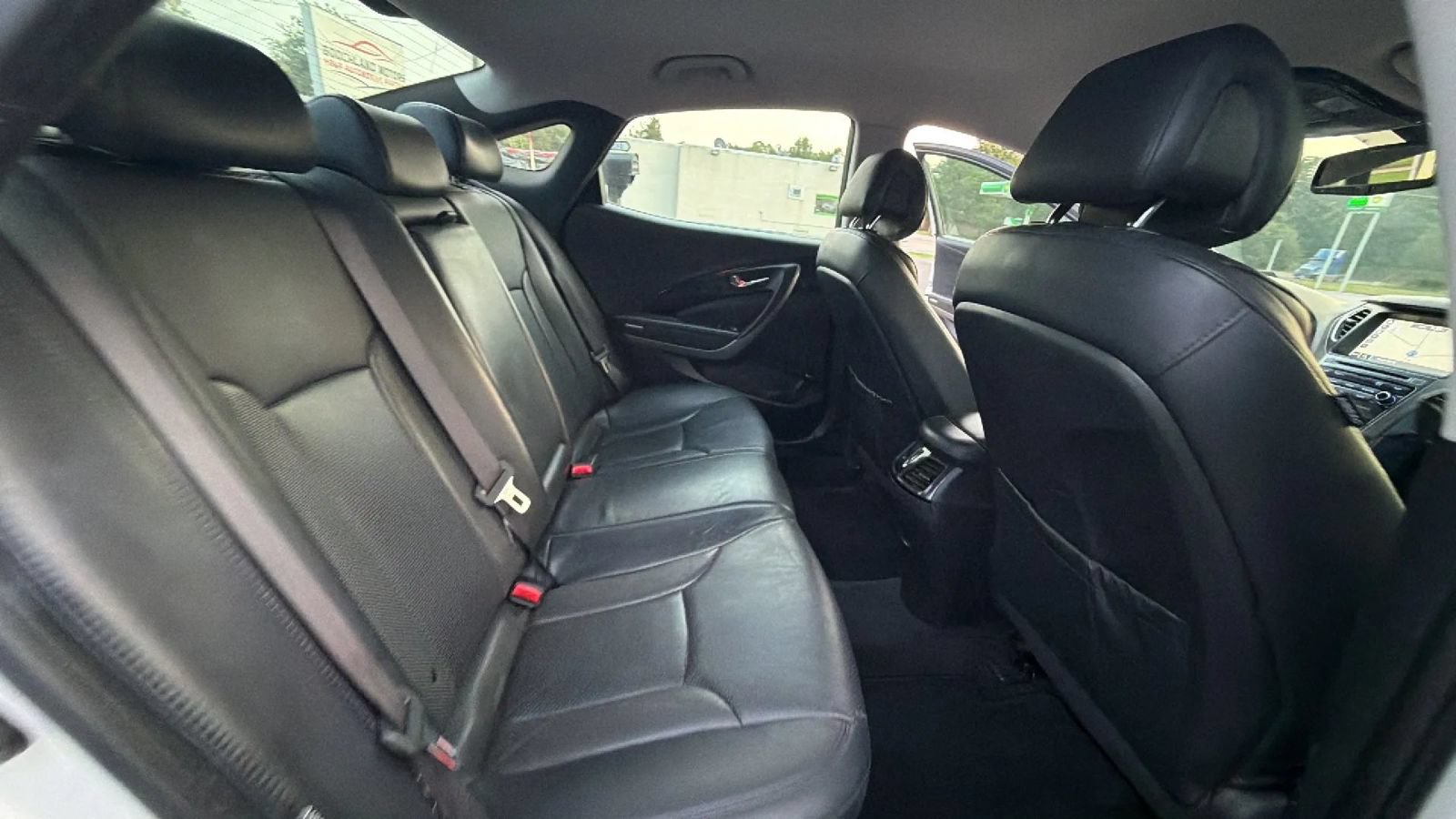 Used 2017 Hyundai Azera FWD image 54