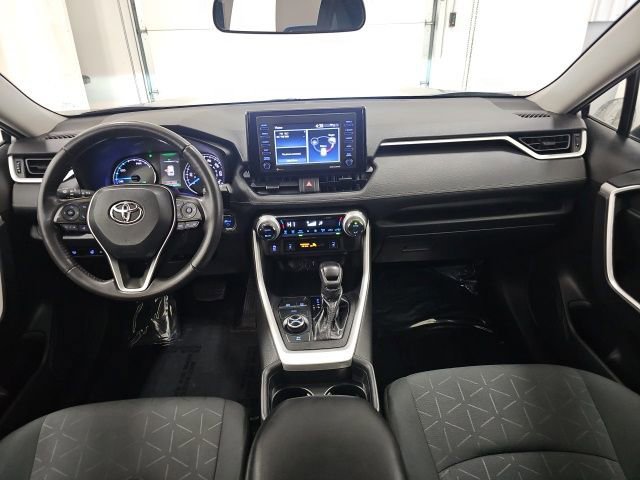 Certified 2021 Toyota RAV4 XLE w/ Convenience Package image 32