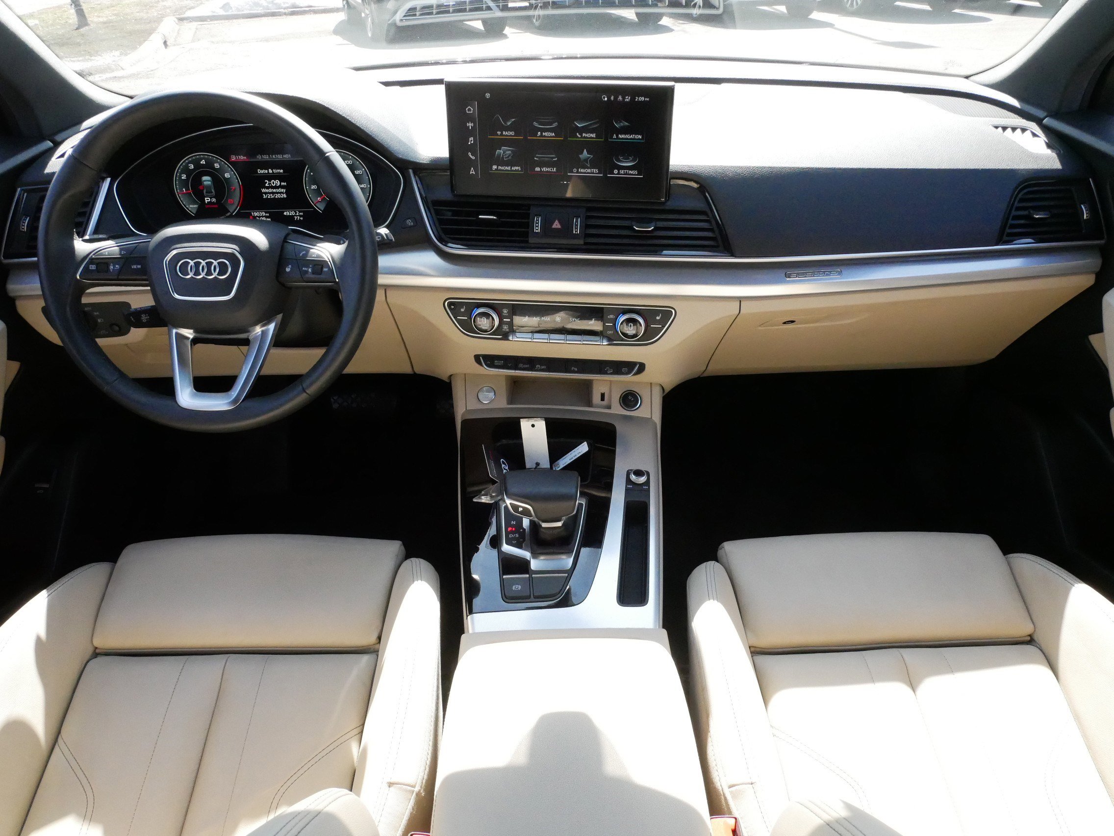 Used 2025 Audi Q5 2.0T Premium w/ Convenience Plus Package image 10