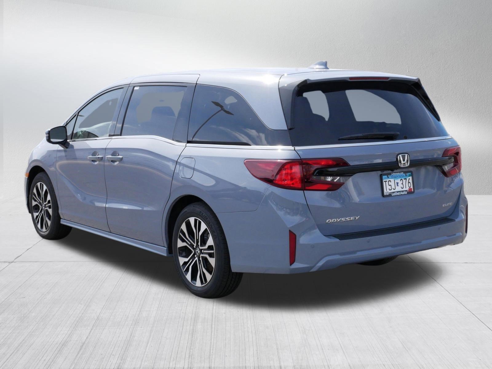 Certified 2026 Honda Odyssey Elite image 5