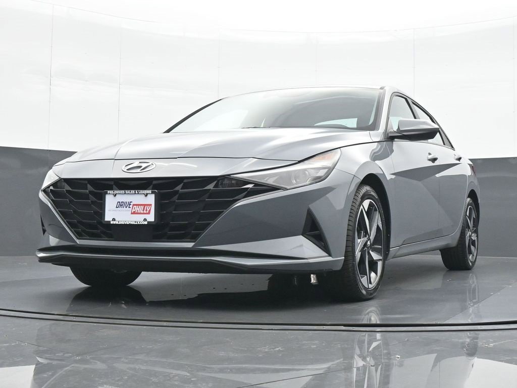 Used 2023 Hyundai Elantra SEL w/ Convenience Package image 16