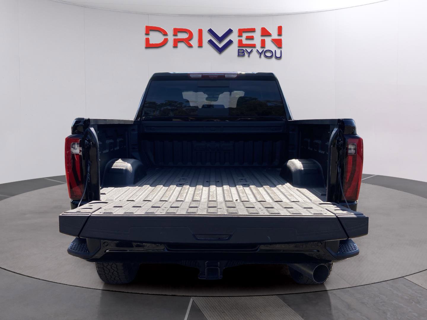 New 2026 GMC Sierra 2500 Denali w/ Denali Reserve Package image 6