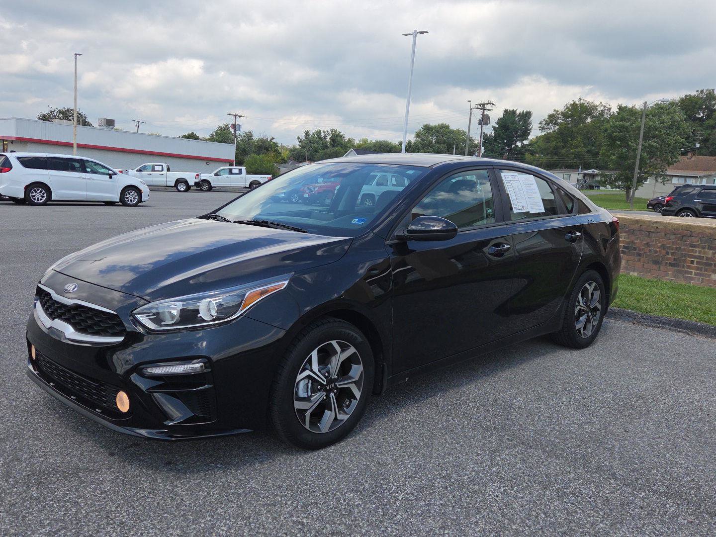 Used 2019 Kia Forte LXS FWD image 7