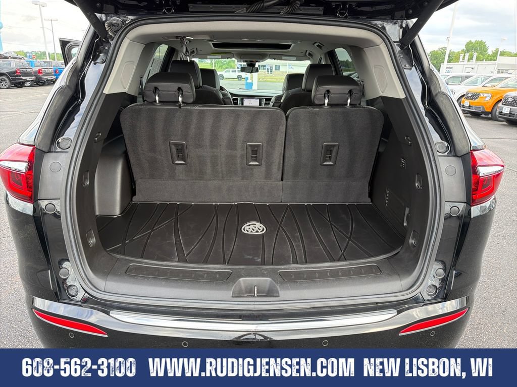 Used 2021 Buick Enclave Avenir w/ Avenir Technology Package AWD/4WD image 23