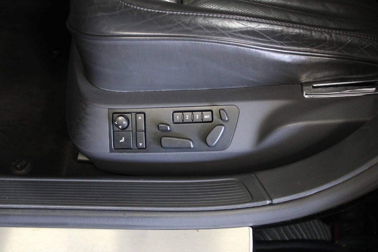 Used 2004 Volkswagen Phaeton V8 AWD/4WD image 40