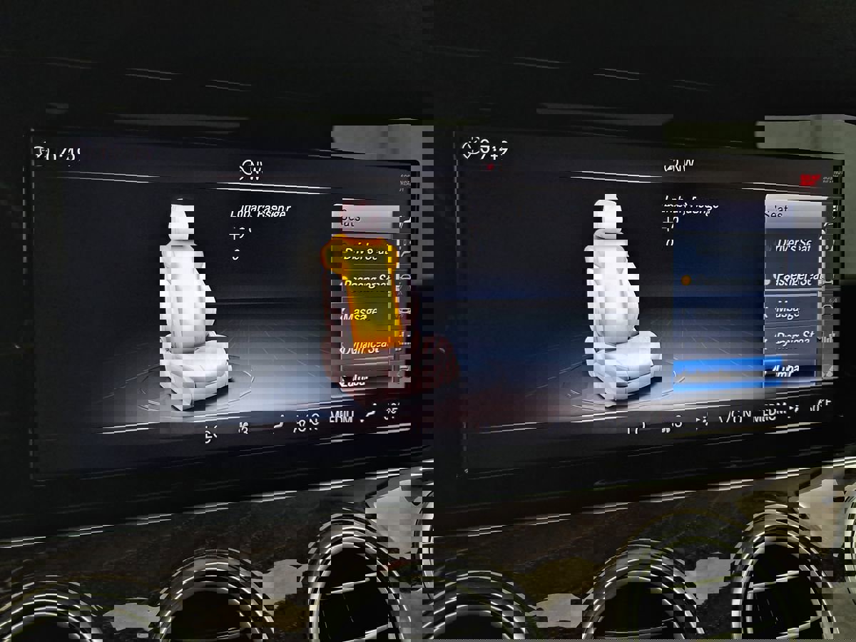 Used 2018 Mercedes-Benz E 400 4MATIC Sedan image 28