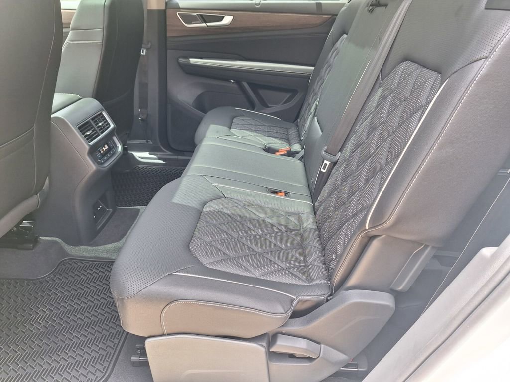 New 2025 Volkswagen Atlas SEL Premium R-Line image 21
