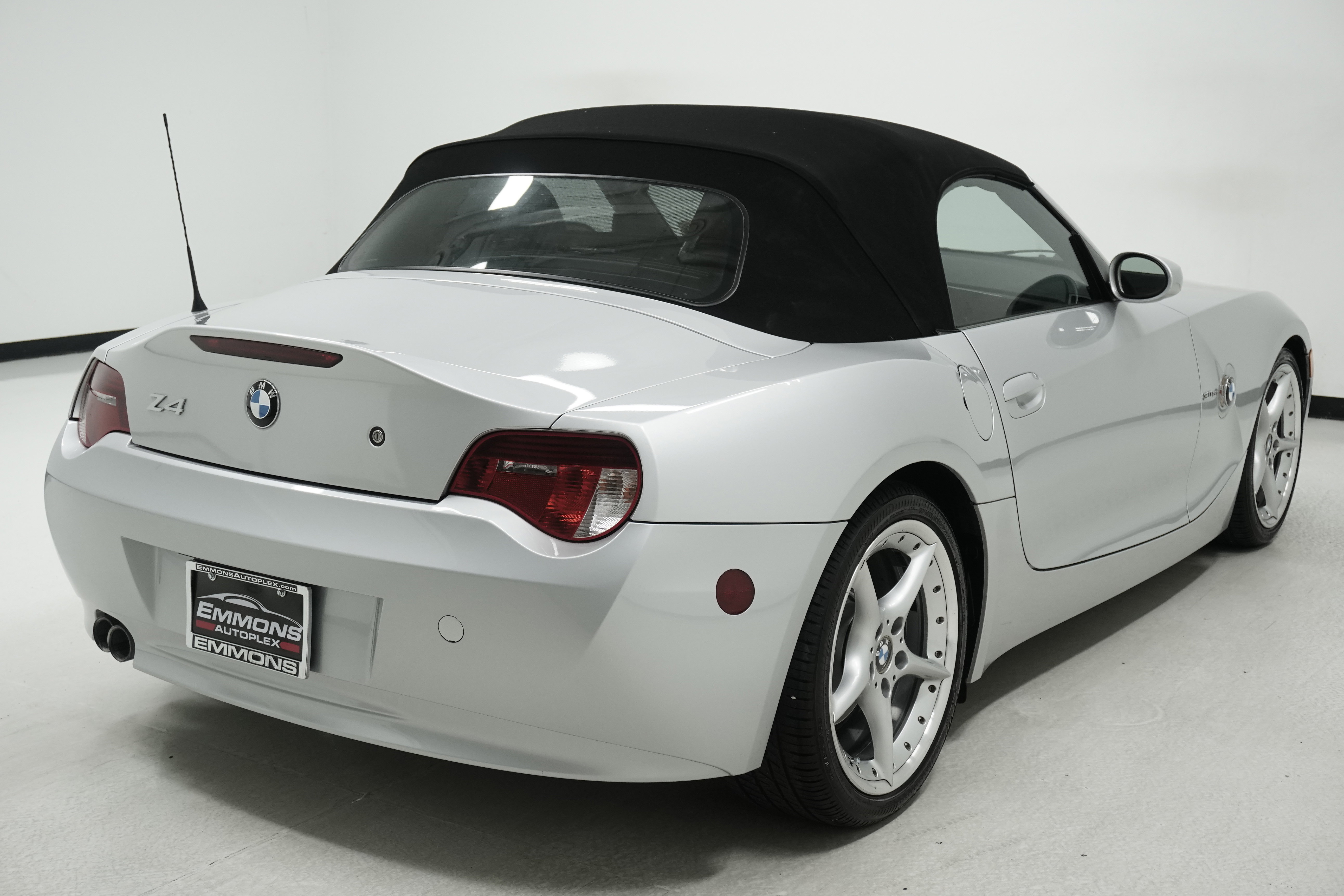 Used 2008 BMW Z4 3.0si image 4