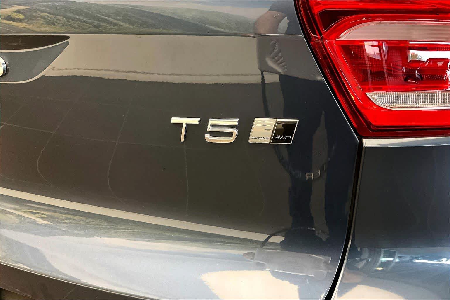 Used 2020 Volvo XC40 T5 Inscription AWD/4WD image 10
