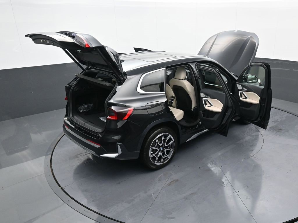 New 2025 BMW X1 xDrive28i w/ Convenience Package image 48