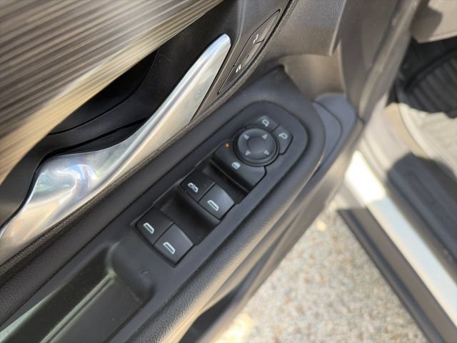 Used 2020 GMC Terrain SLT AWD/4WD image 11