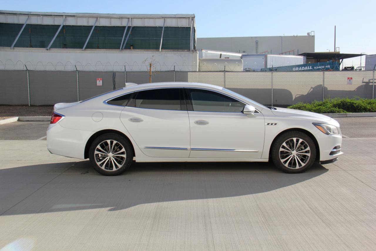 Used 2018 Buick LaCrosse Premium FWD image 5
