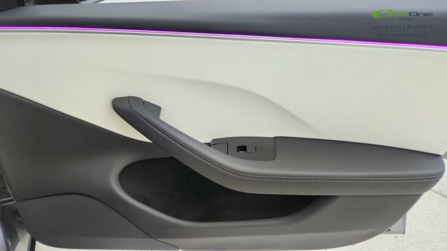 Used 2025 Tesla Model 3 RWD image 23