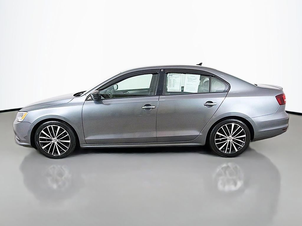 Used 2016 Volkswagen Jetta Sport FWD image 11