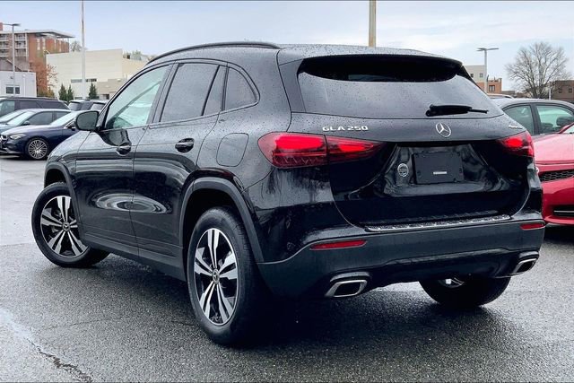 Used 2026 Mercedes-Benz GLA 250 4MATIC image 10