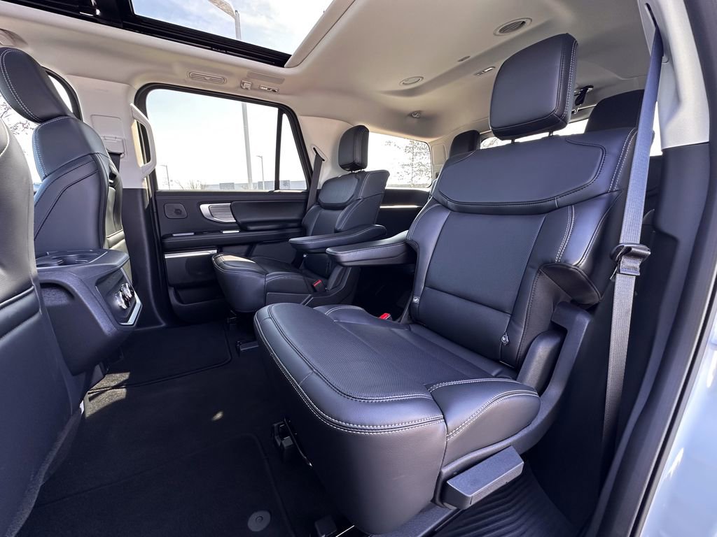 New 2025 Ford Expedition Platinum w/ Driver's Package image 53