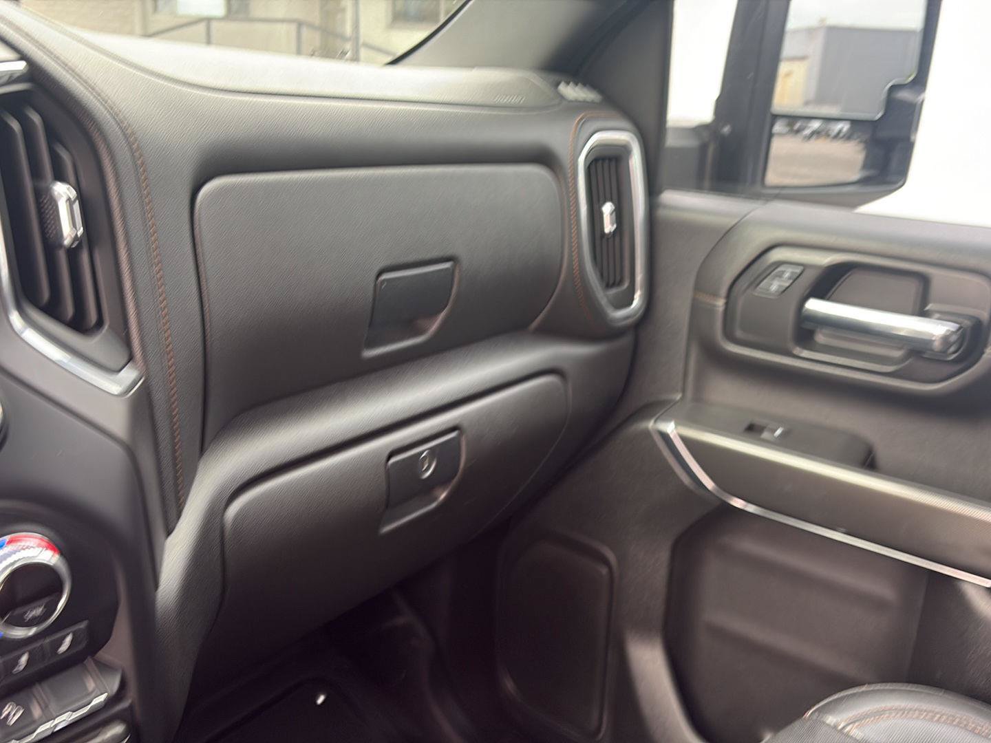 Used 2021 GMC Sierra 2500 AT4 AWD/4WD image 26