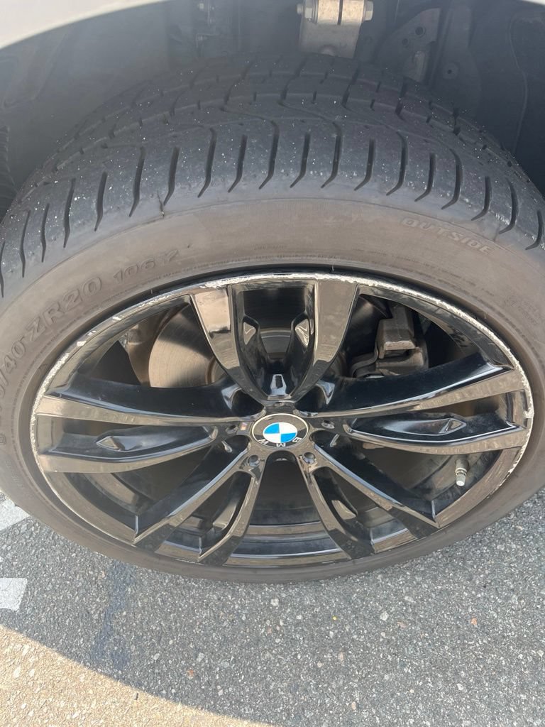 Used 2019 BMW X6 xDrive35i w/ M Sport Package AWD/4WD image 3