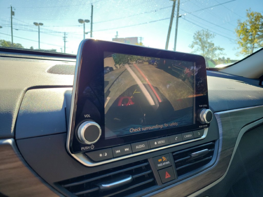Used 2025 Nissan Altima 2.5 SV FWD image 30