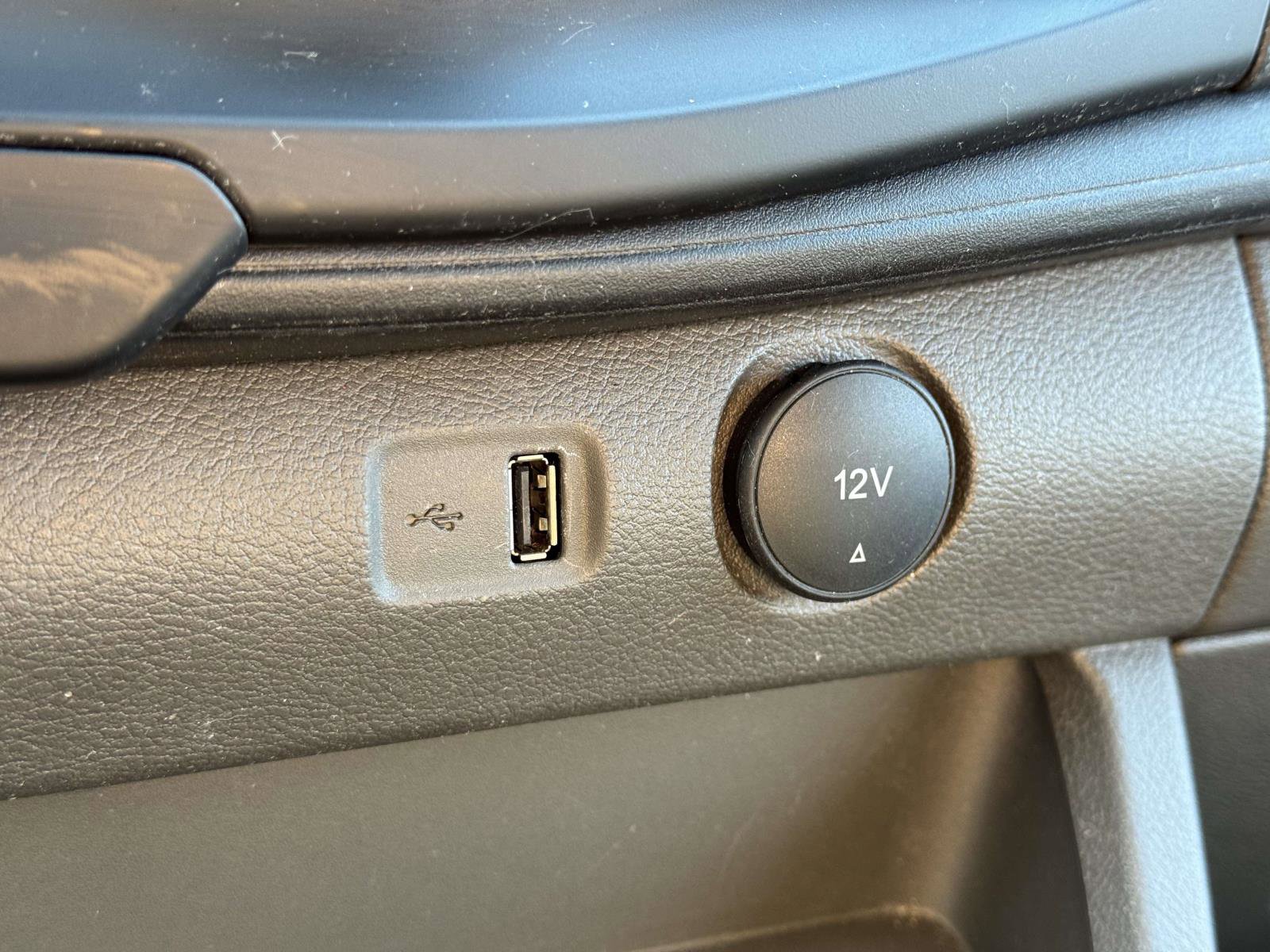 Used 2024 Ford Transit 250 Low Roof w/ Exterior Upgrade Package image 26