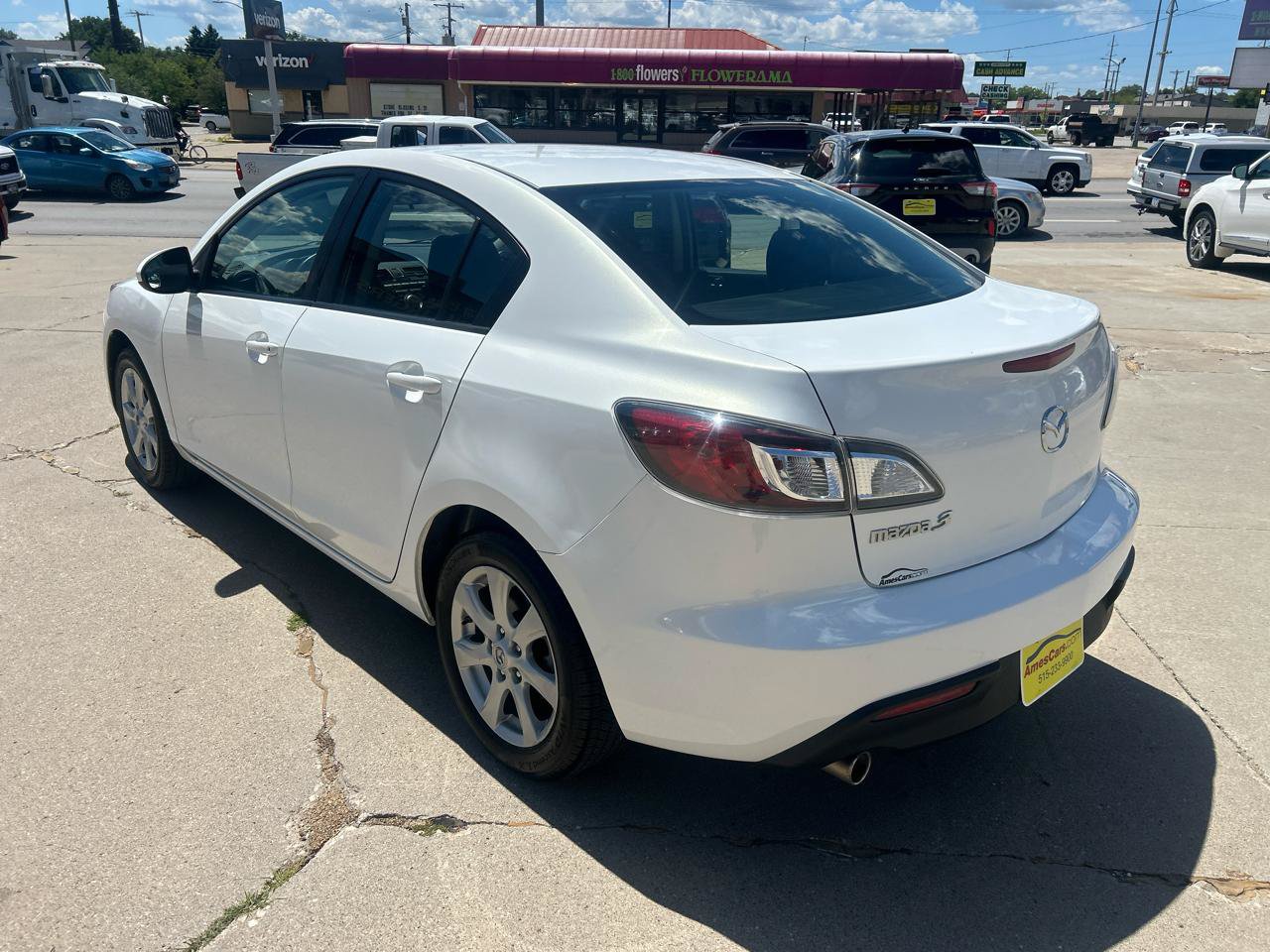Used 2011 MAZDA MAZDA3 i Touring FWD image 5