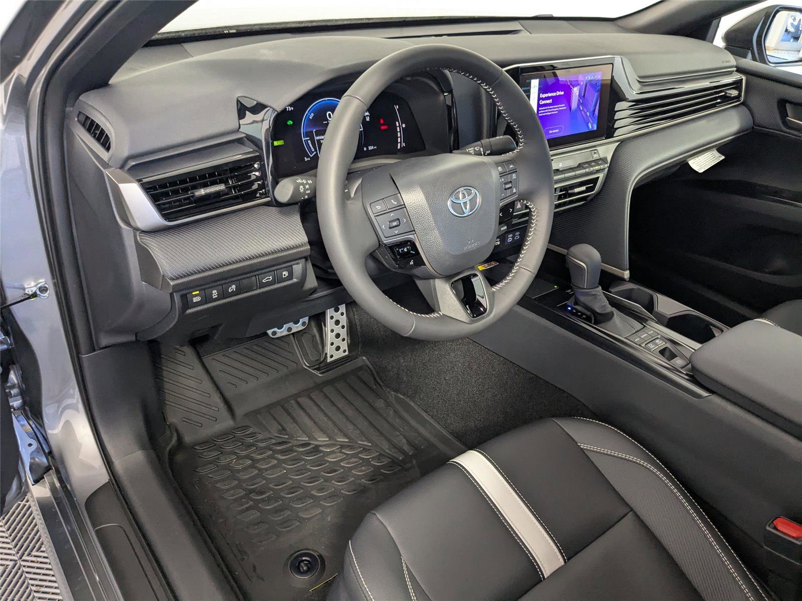 New 2026 Toyota Camry SE image 11