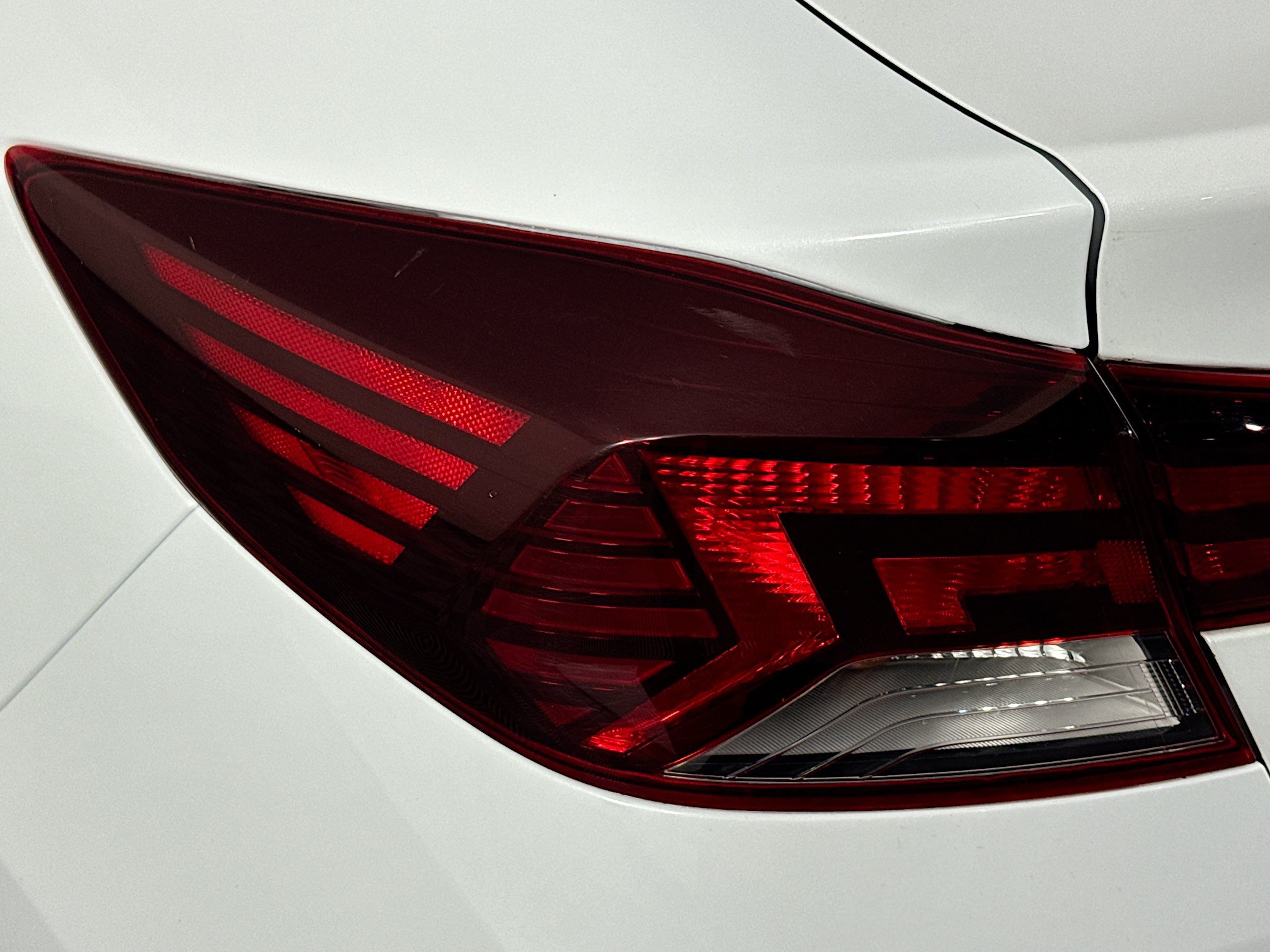 Used 2019 Hyundai Elantra SE FWD image 33