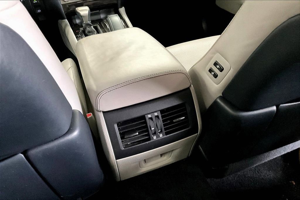 Used 2016 Lexus LS 460 w/ Comfort Package image 11