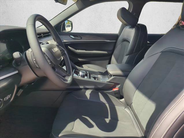 New 2026 Jeep Grand Cherokee L 2WD image 3