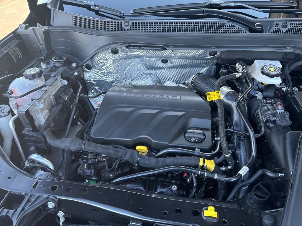 Used 2025 Chevrolet Trax RS w/ Sunroof Package image 25