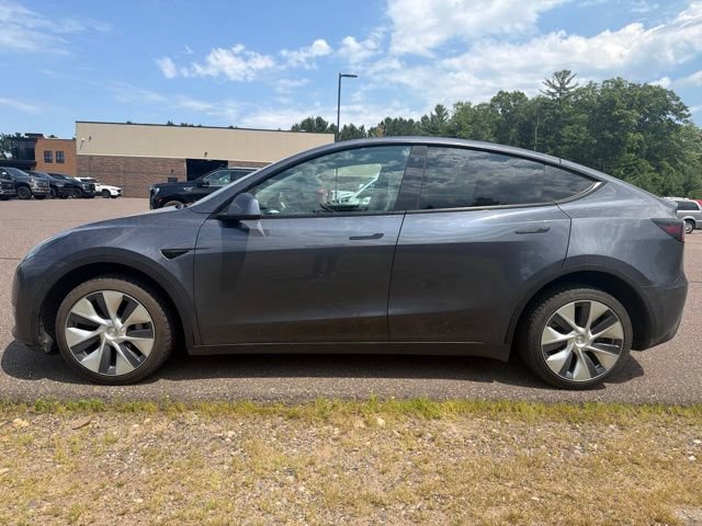 Used 2020 Tesla Model Y AWD image 3