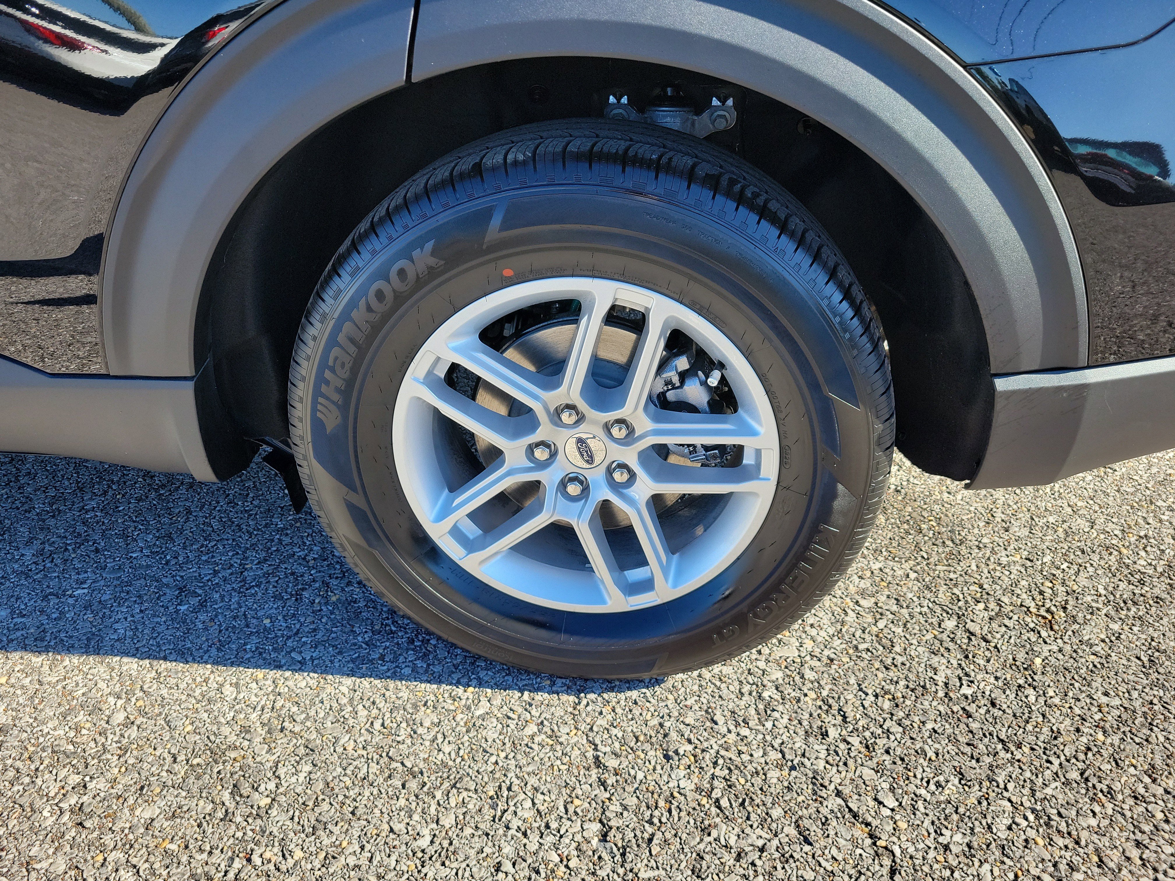 New 2026 Ford Explorer Active w/ Active Comfort Package image 8