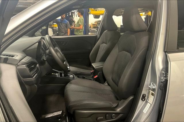 Used 2025 Subaru Forester Premium image 25