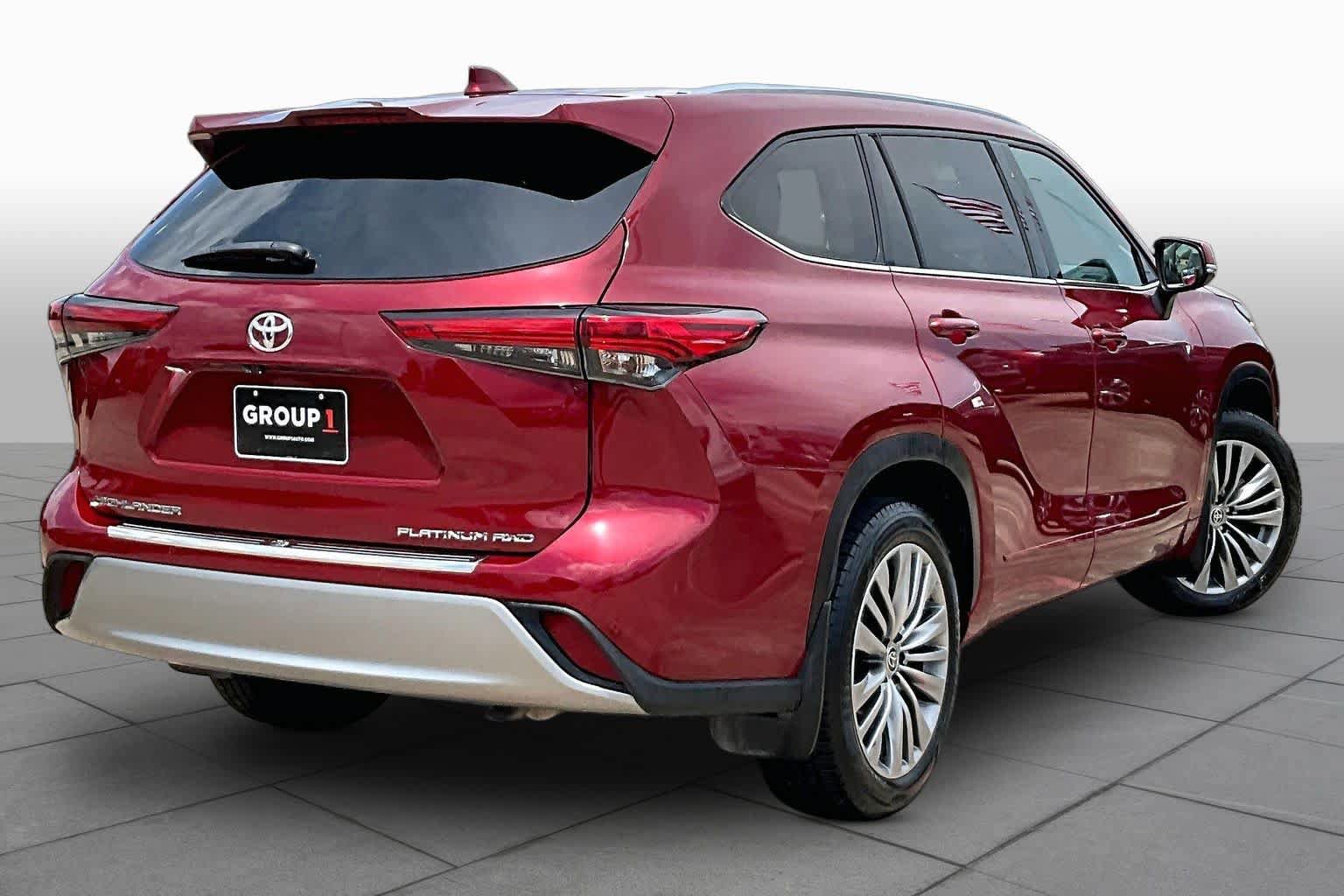 Used 2021 Toyota Highlander Platinum AWD/4WD image 13