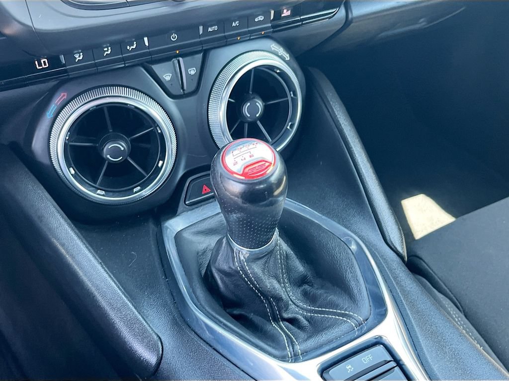 Used 2021 Chevrolet Camaro SS RWD image 16