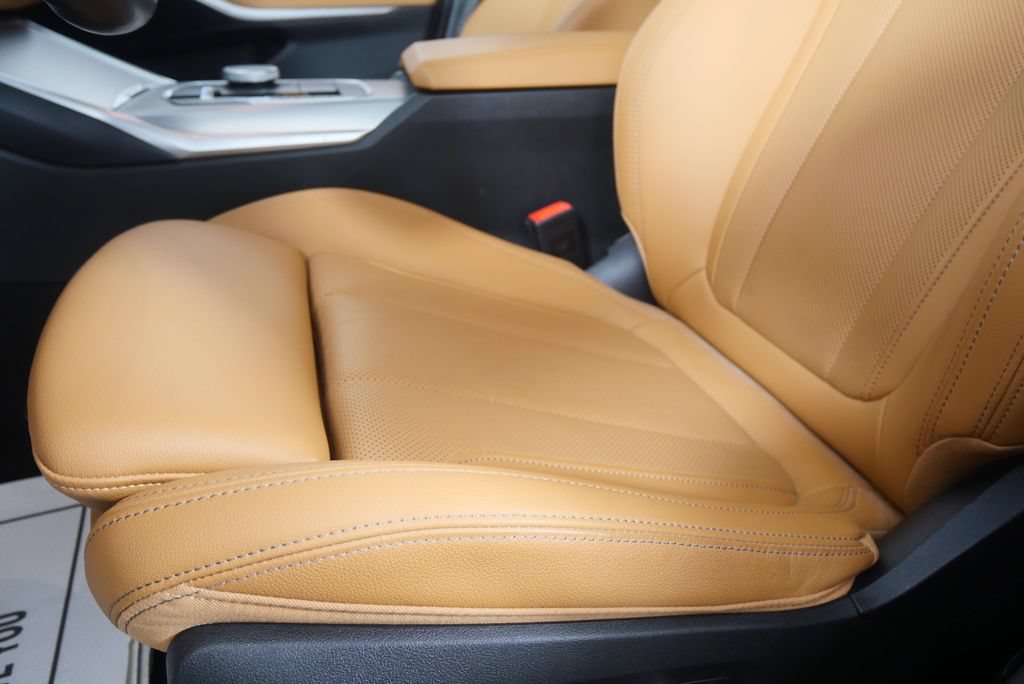 Certified 2024 BMW M340i xDrive AWD/4WD image 9