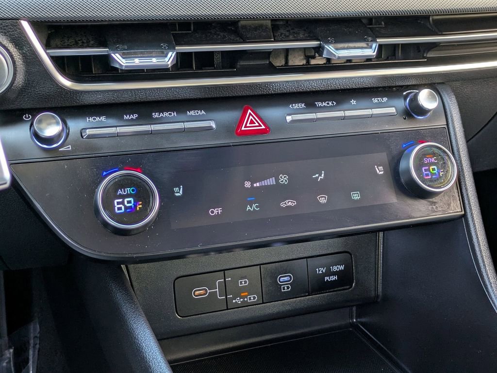 Used 2025 Hyundai Sonata SEL image 17