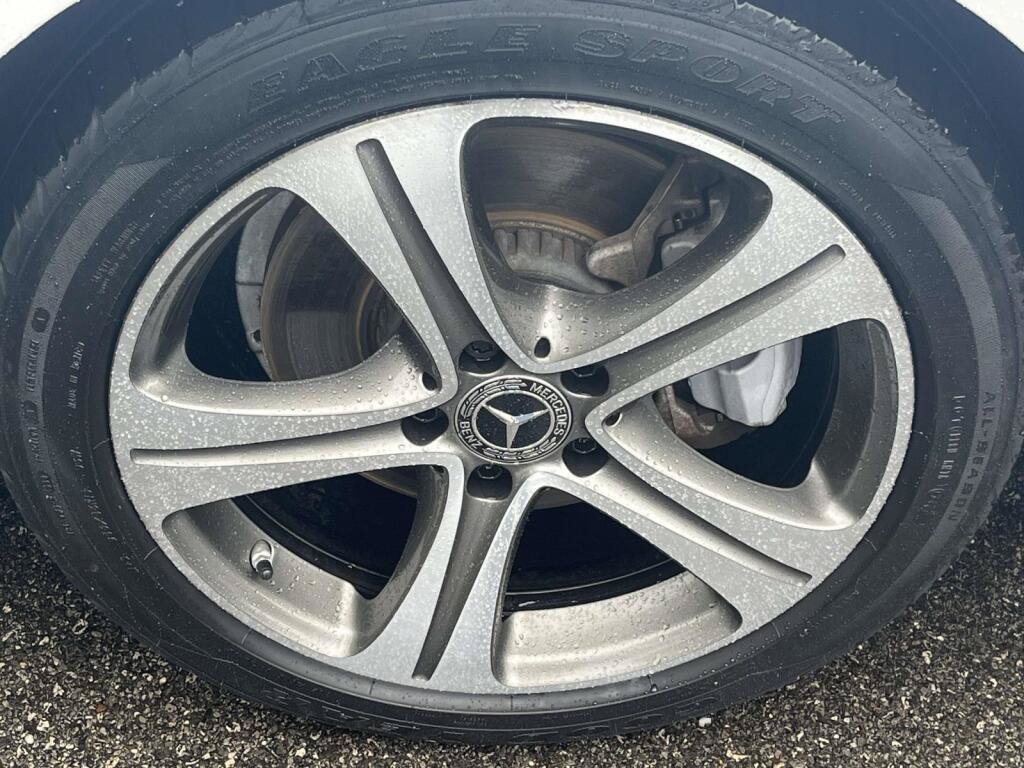 Certified 2018 Mercedes-Benz E 300 4MATIC image 14