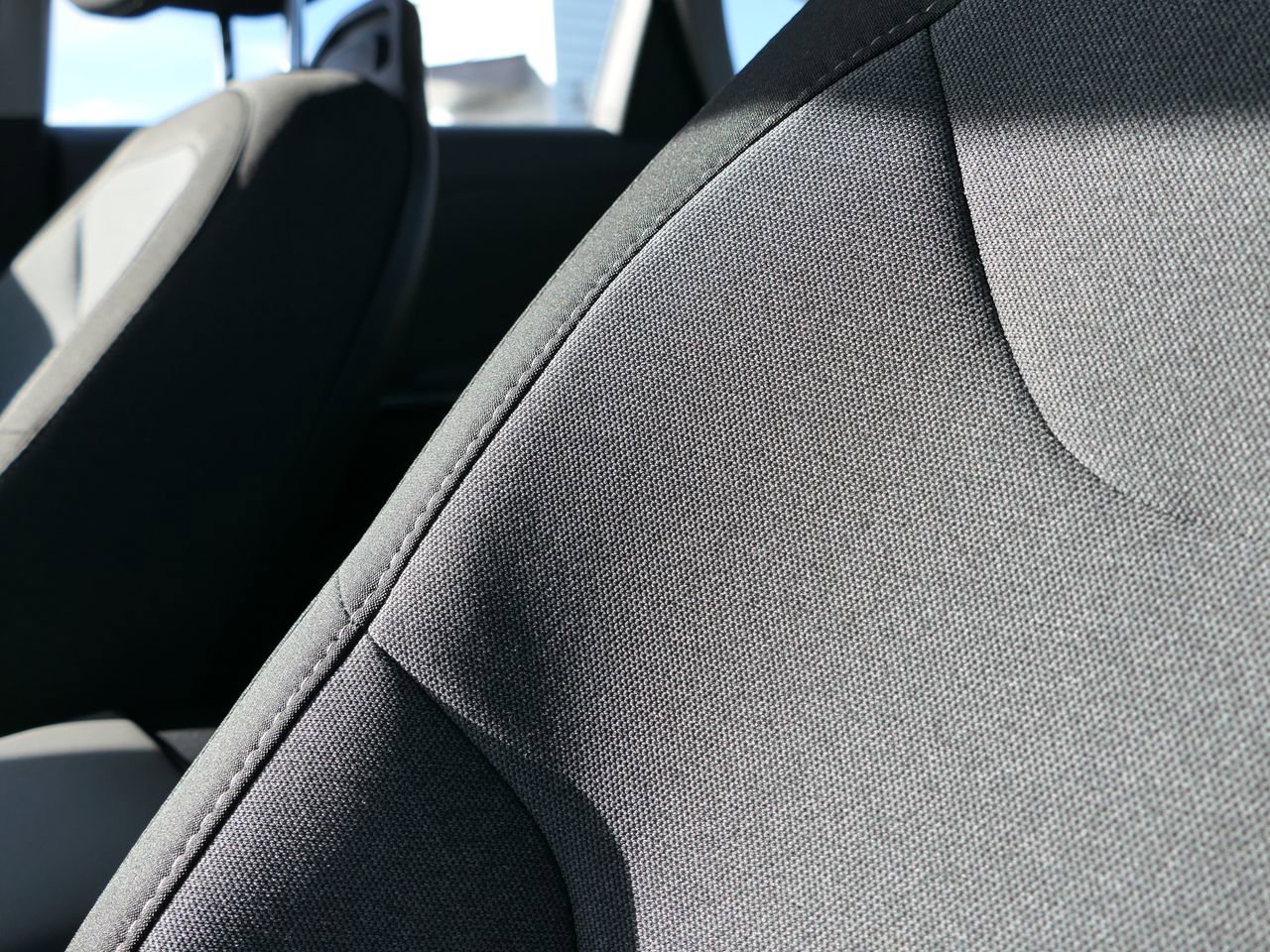 New 2025 Kia K4 LXS image 12