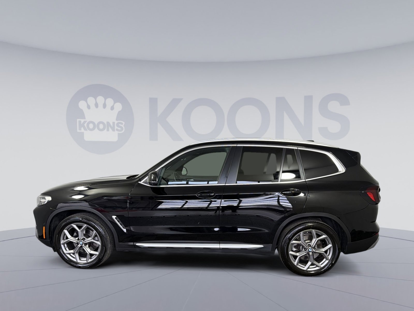 Used 2023 BMW X3 xDrive30i w/ Convenience Package image 2