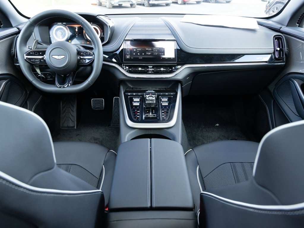 New 2025 Aston Martin DBX 707 image 30