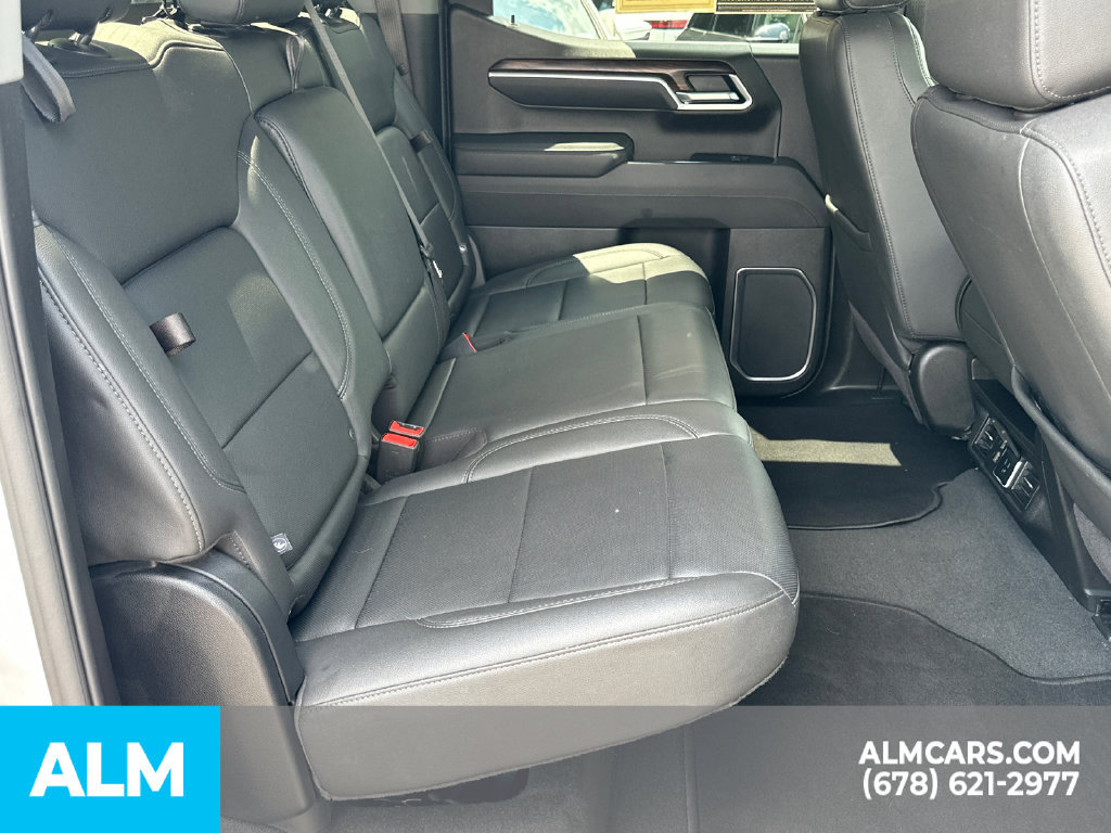 Used 2025 GMC Sierra 1500 SLT RWD image 17