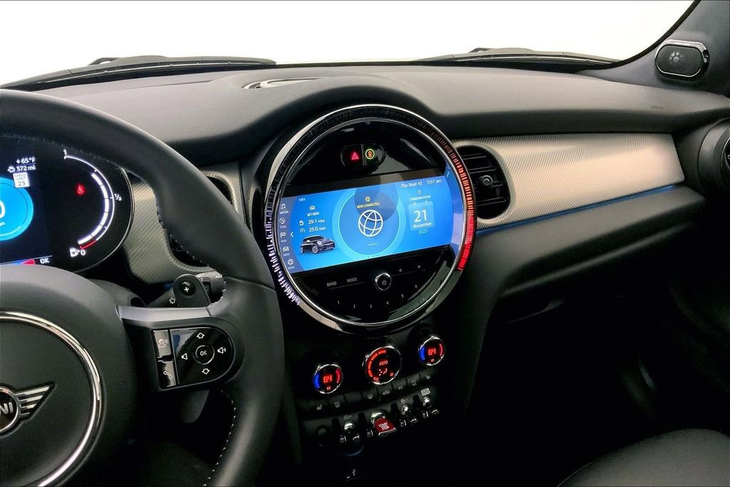 Certified 2024 MINI Cooper S w/ Signature Upholstery Package image 4