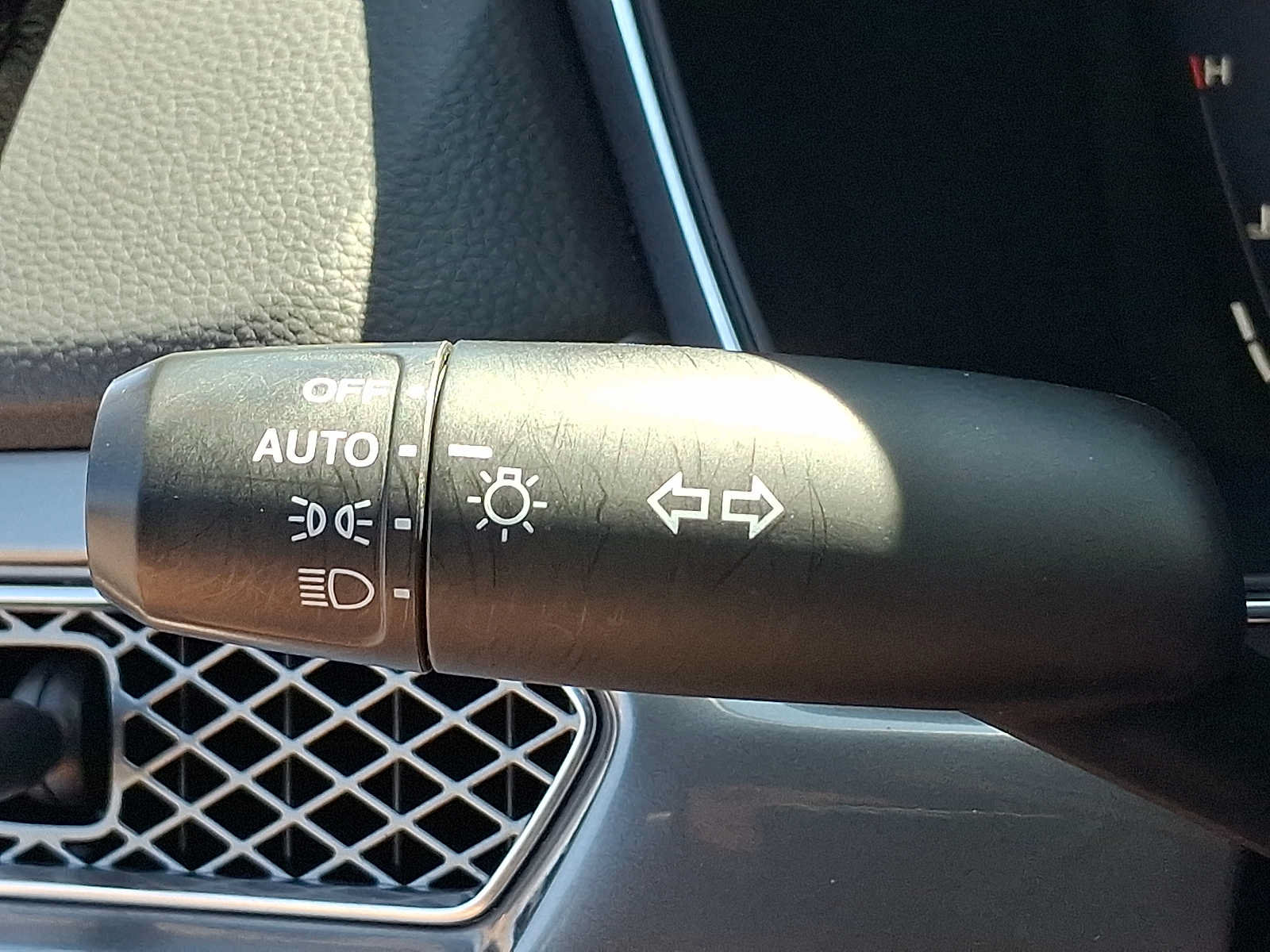 Certified 2024 Acura Integra FWD image 25