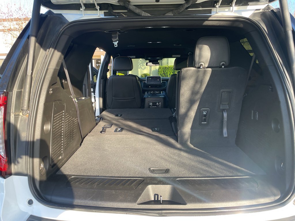 Used 2023 GMC Yukon SLT image 54