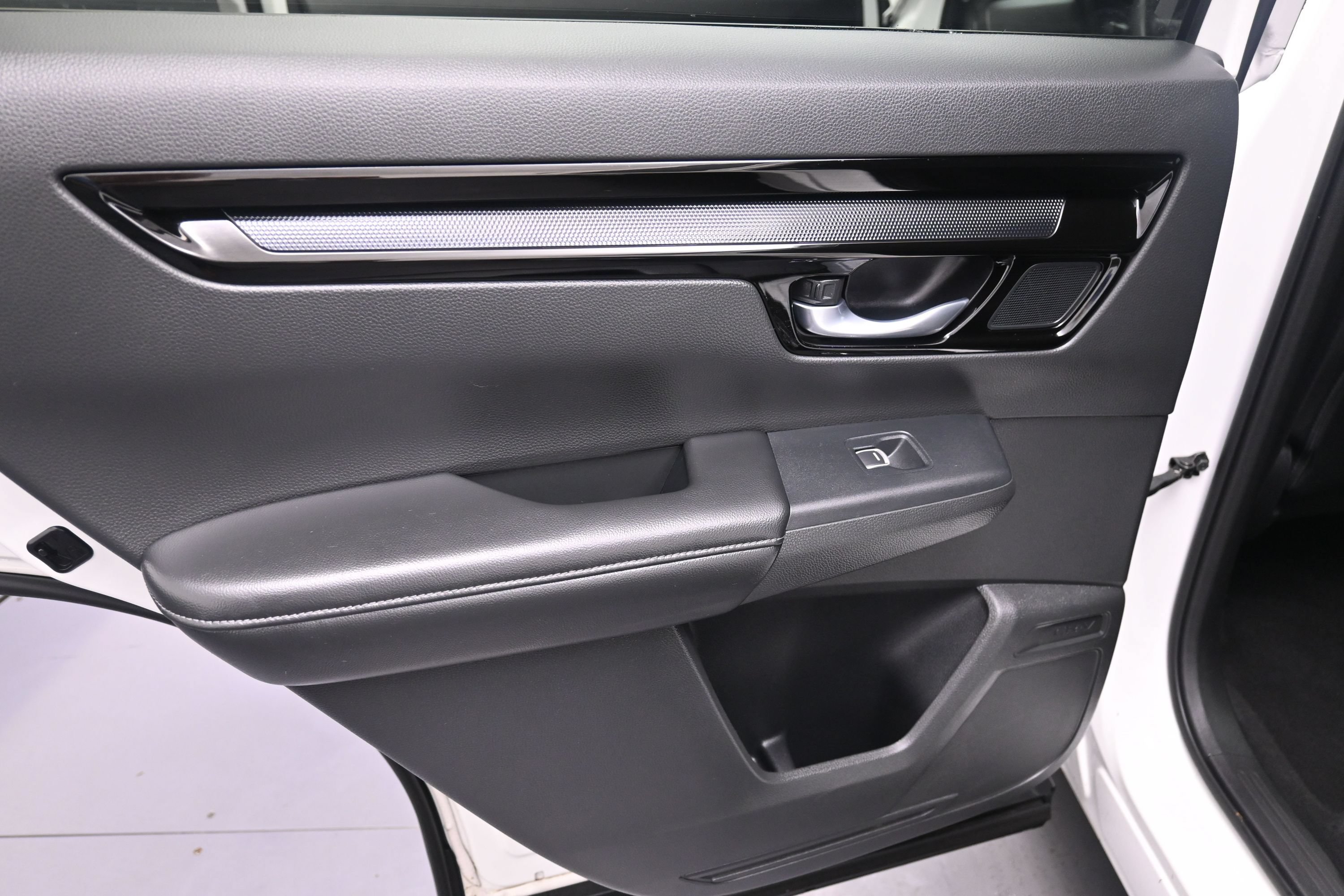 Used 2024 Honda CR-V EX-L image 28