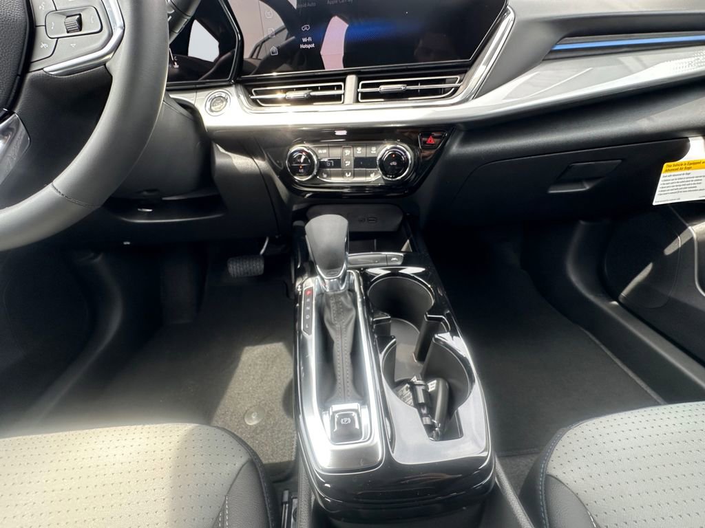 New 2026 Chevrolet Trax LT w/ Midnight Edition FWD image 11