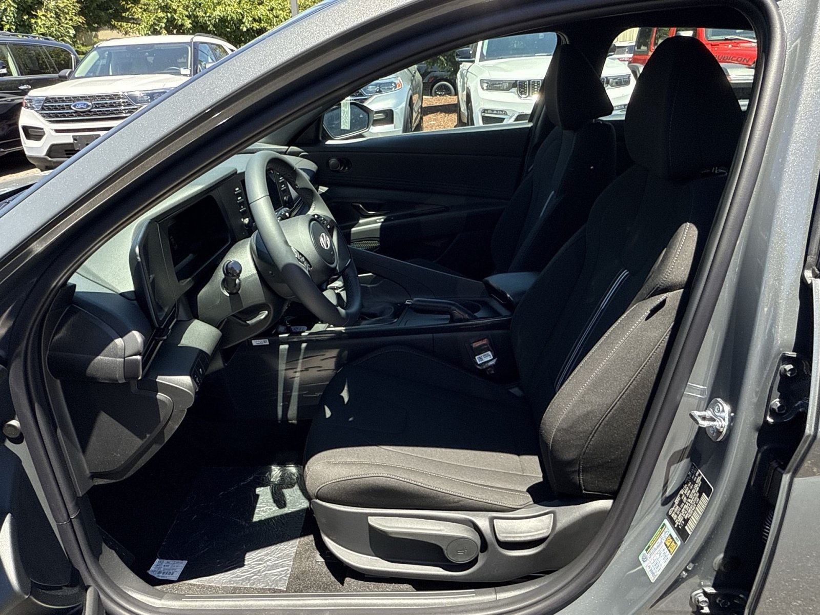 New 2026 Hyundai Elantra Sport FWD image 25