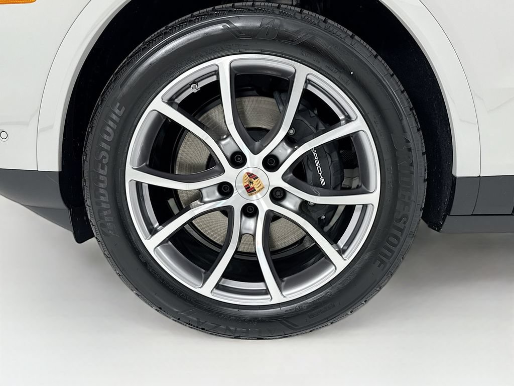 New 2026 Porsche Cayenne AWD/4WD image 33