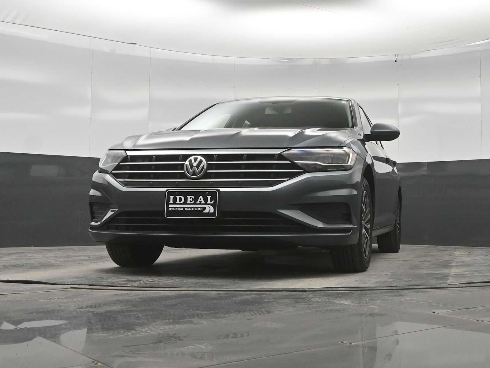 Used 2021 Volkswagen Jetta SE FWD image 35